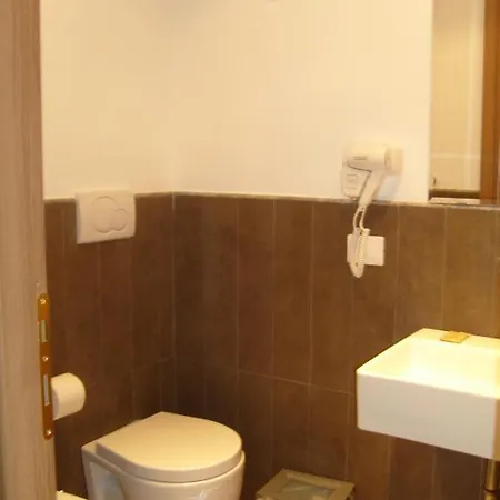 Inncentral 3*