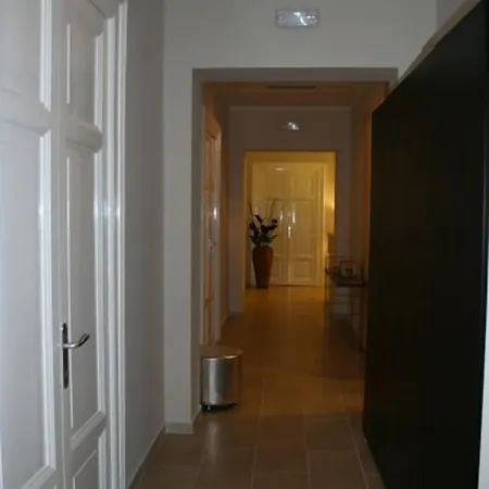 Inncentral 3*