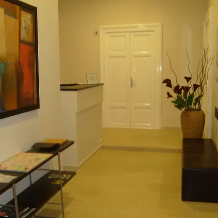 Inncentral Guest house