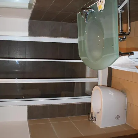 Inncentral Konukevi 3*